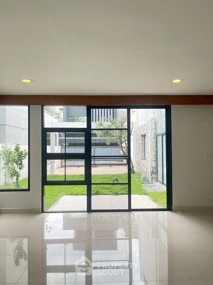 รูป บ้าน 4 ห้องนอน ให้เช่า โครงการ The NOBLE Ekkamai 22 ใกล้ ARL รามคำแหง (ID 3067462) - รูปที่ 7/35