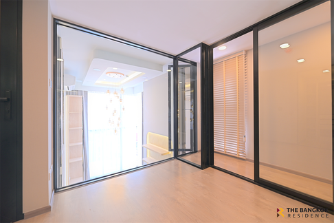 SOHO Bangkok Ratchada near MRT Huai Khwang Station Great price, prime location