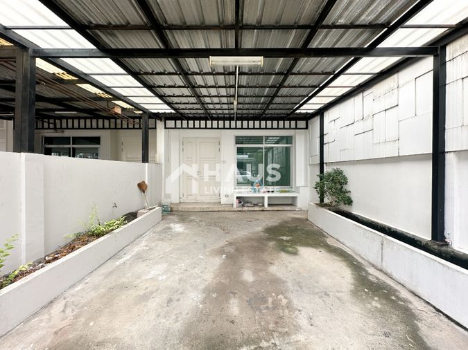 3-bed townhouse for sale, 200 sqm, 25 sq wah, Vista Park Viphavadi