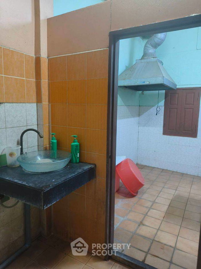 รูป บ้านเดี่ยว 4 ห้องนอน พร้อมเลี้ยงสัตว์ได้ (ขาย) โครงการชิมพลี เขตตลิ่งชัน กรุงเทพฯ (ID 3066885) - รูปที่ 7/14