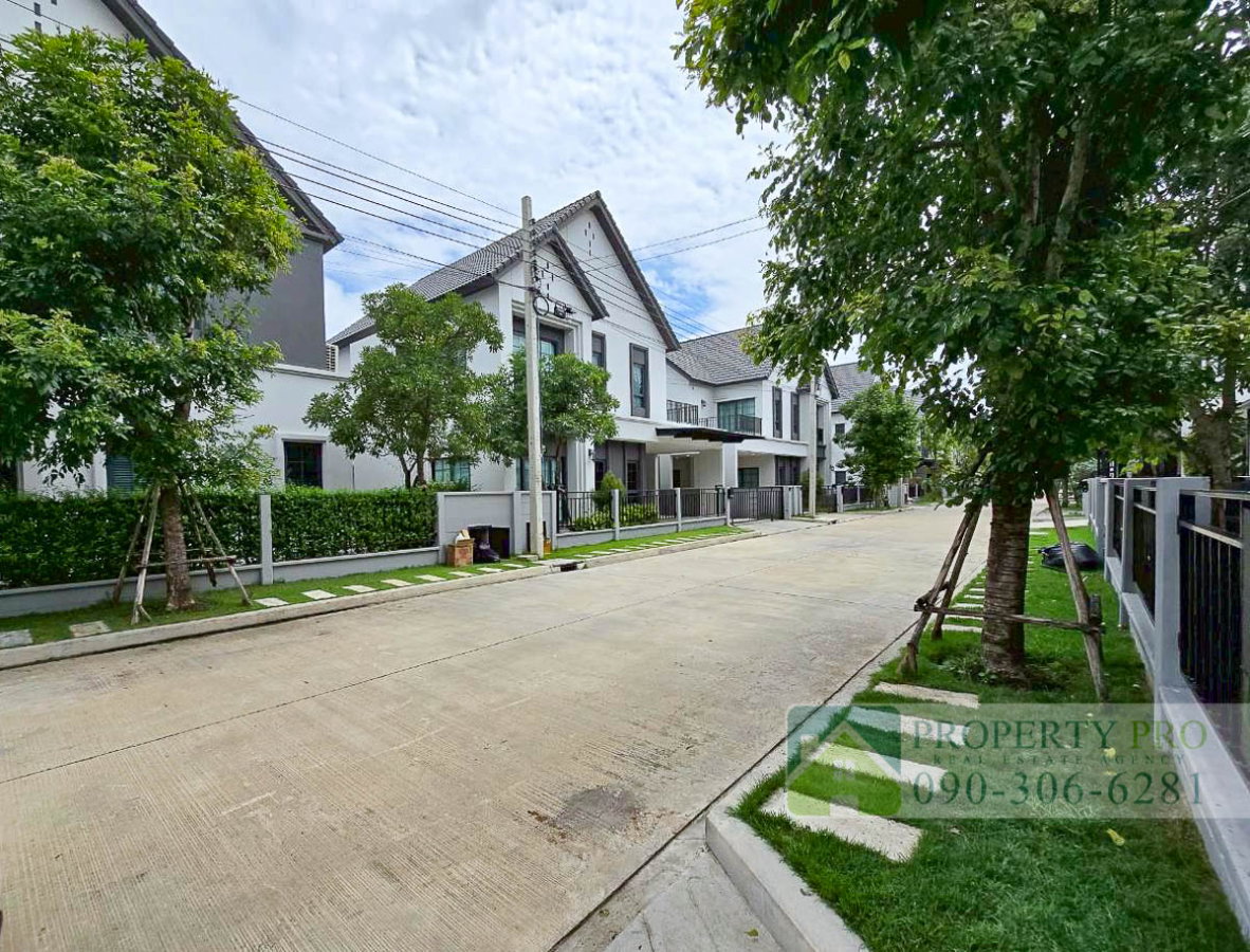 รูป ให้เช่า บ้าน Centro บางนา บ้านเดี่ยว 2 ชั้น 4 ห้องนอน 57 ตรว 235 ตรม บ้านสวย สภาพใหม่มาก หันหน้าทางทิศใต้ เฟอร์นิเจอร์ เครื่องใช้ไฟฟ้าครบ : MJ26R-009 - รูปที่ 23/24
