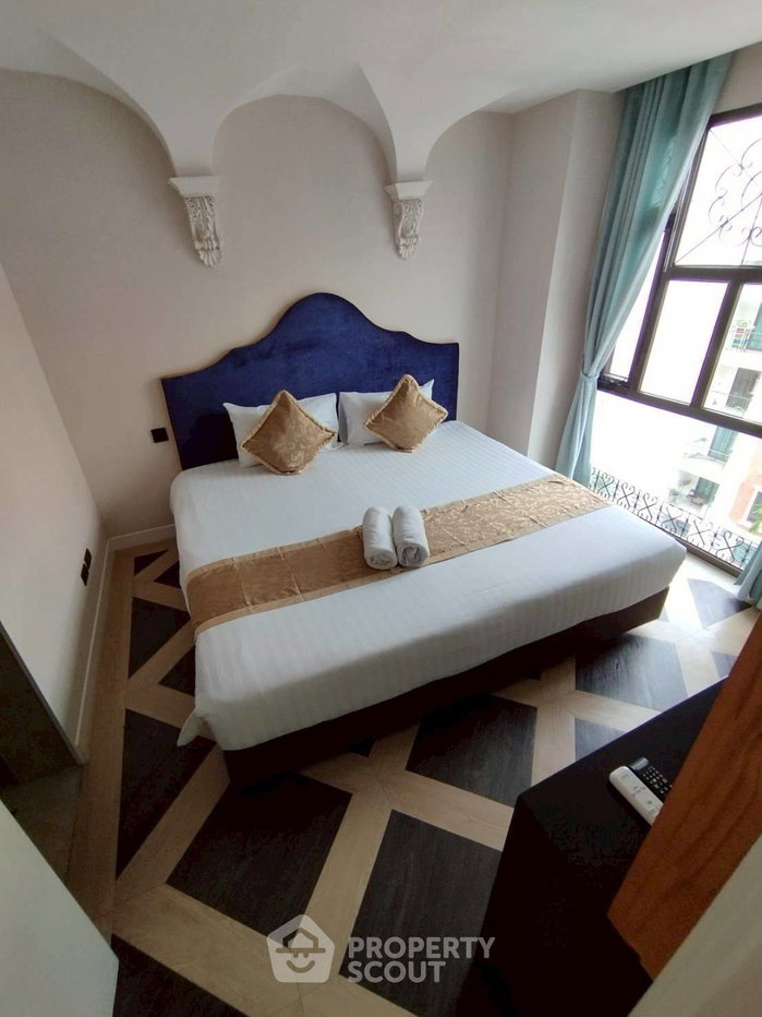 picture 2-BR 70 Sqm Condo For Rent At Casa Espana, Phratamnak (ID 2204768) - 2/7