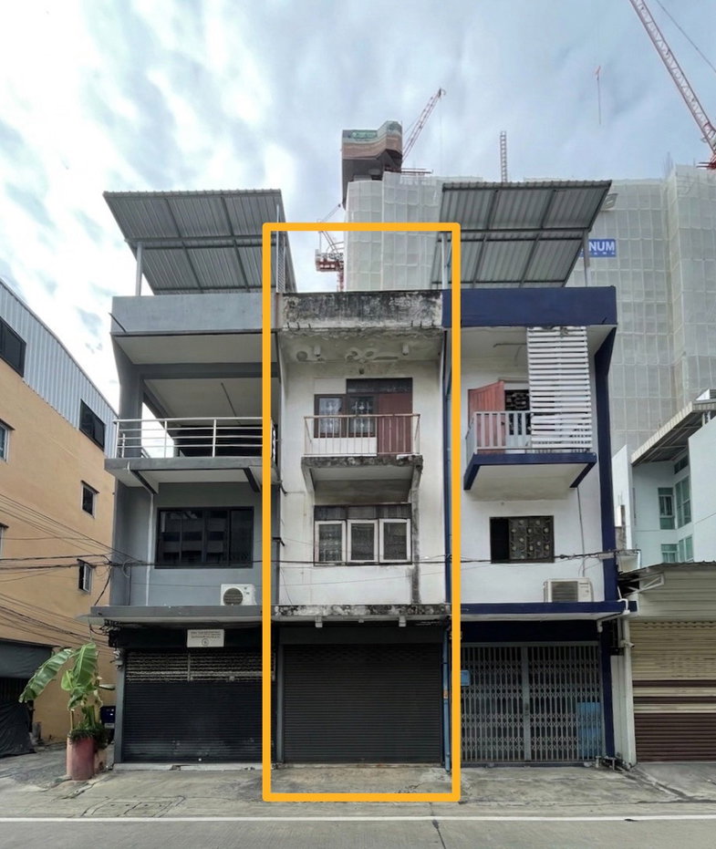 picture Commercial Building for Rent – Charoen Nakhon Soi 70 - 1/6