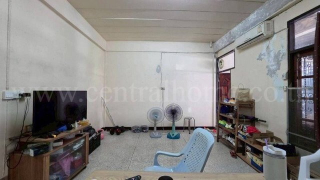 รูป ทาวน์เฮ้าส์ 2 ชั้น 21.2 ตร.วา ซอยวิภาวดีรังสิต 37 แยก 2 บ้านตามสภาพ ทำเลดี ราคาถูก - รูปที่ 4/17