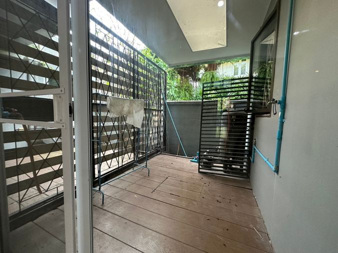4-bed home office for rent, 230 sqm, 25 sq wah, Baan Lat Dao