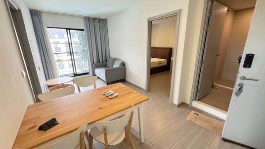 รูปภาพ Condo for RENT : Aspire Sukhumvit Onnut  𝐒𝐢𝐳𝐞 :  45 sqm. 2 Bed / 1 Bath / Corner room /Pool view  𝐅𝐥𝐨𝐨𝐫 :  6th   fully furnished