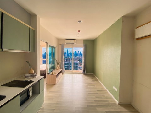High-Floor Corner Unit with Stunning City Views for Sale: The Key Sathorn - Charoenrat