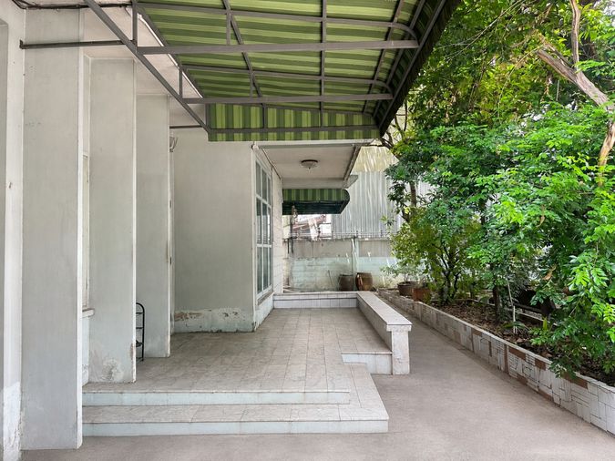 ขายบ้านเดี่ยว 7 ห้องนอน 700 ตร.ม. 224 ตร.ว. เขตพญาไท