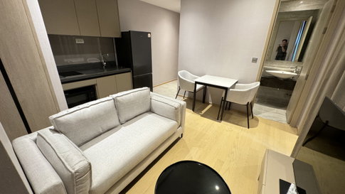 Condo for RENT : Ashton Asoke Rama 9 𝐒𝐢𝐳𝐞 : 38 sqm. 1 Bedroom /1 Bathroom / City view 𝐅𝐥𝐨𝐨𝐫 : 23 Fully furnished