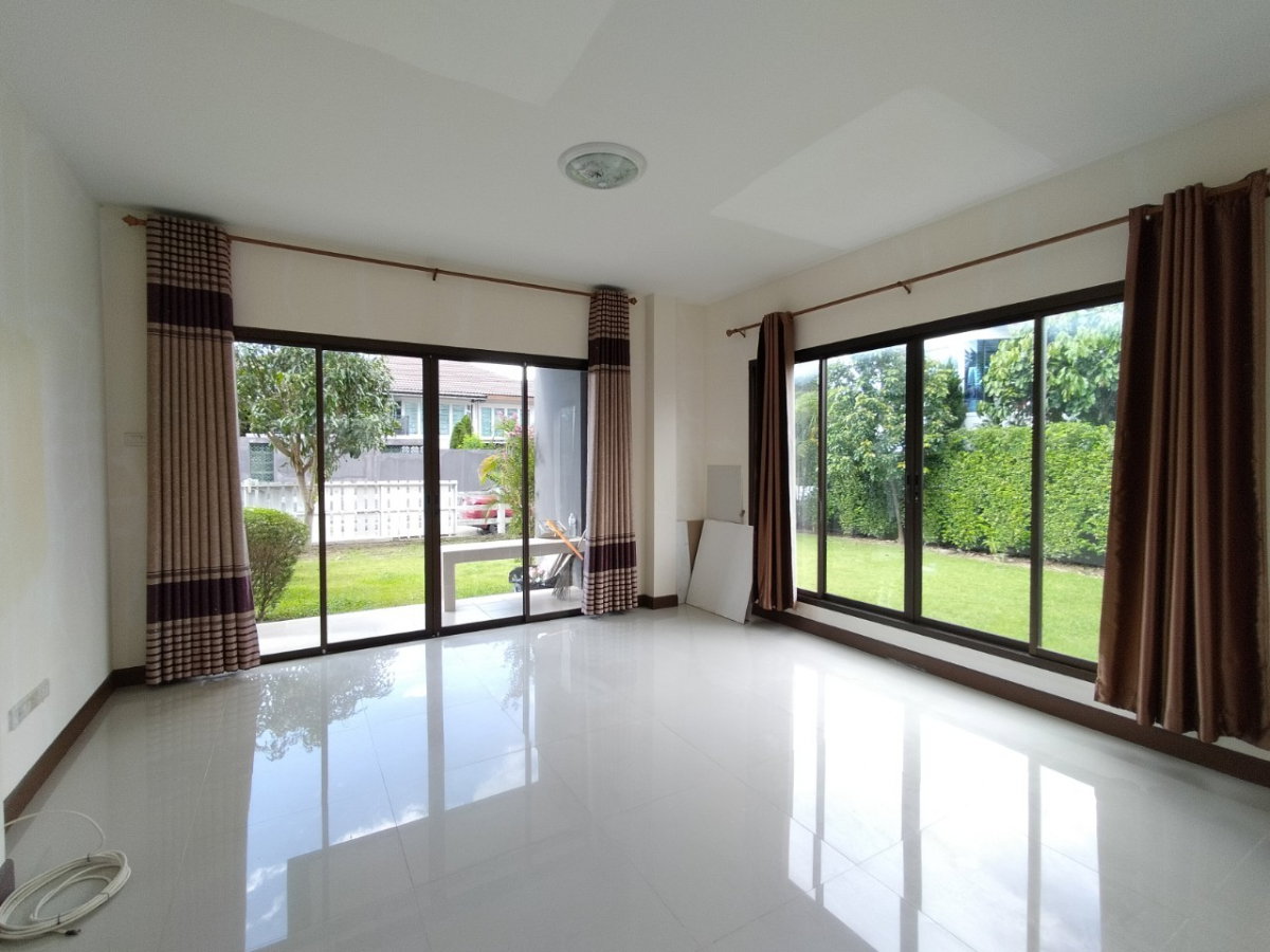 picture For Sale | 2-Storey Detached House  - 13/26