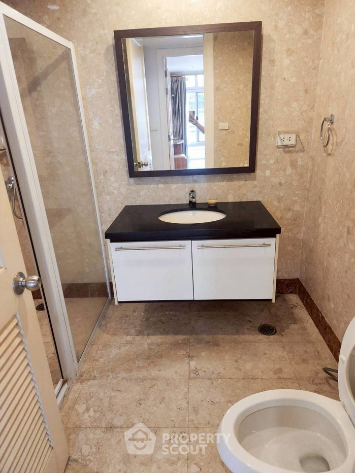 รูป คอนโด 2 ห้องนอน ขาย Wattana Suite Condominium ใกล้ BTS นานา 400 ม. (ID 3067797) - รูปที่ 8/11