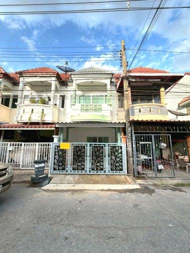 ขายทาวน์โฮม 3 ห้องนอน 80 ตร.ม. 16 ตร.ว. หมู่บ้านจินดาทาวน์