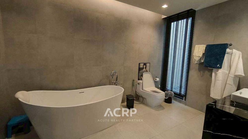 รูป *ขาย* อาคารพักอาศัยใจกลางสุขุมวิท71 พื้นที่ใช้สอยกว่า 1,400 ตร.ม. เหมาะทำคลินิกหรือโฮมออฟฟิศ รหัส 00160846 - รูปที่ 8/10