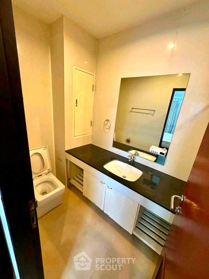 รูป คอนโด 2 ห้องนอน The Wellington Condominium ใกล้รามคำแหง หัวหมาก (ID 3066970) - รูปที่ 12/13