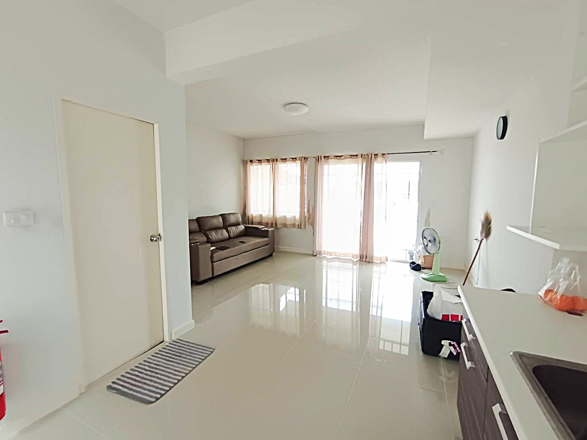 รูป คุ้มกว่าใคร! บ้านถูก! ในหมู่บ้านหรูแพง!! ขาย ทาวน์โฮม หมู่บ้าน Villaggio บางนา(เอแบค) บ้าน Land & Houses เดินทางสะดวก ถ.บางนา-ตราด ใกล้เอแบค บางนา - รูปที่ 8/18