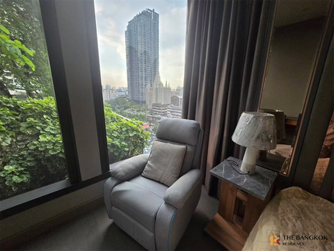 Ideal City Living at a Great Price THE ESSE at SINGHA COMPLEX near MRT Phetchaburi Station