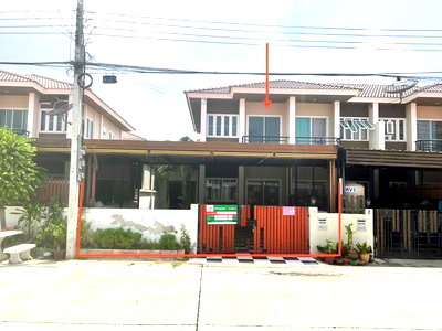 Townhouses for sale Samut Prakarn : TOWN HOUSE 32.4 Sq.w. Bang Bo Samut Prakarn for 2.8M