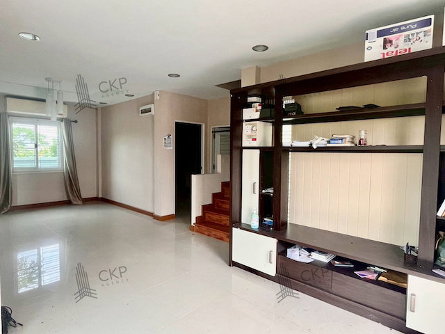 picture Two-story detached house, corner unit, in a tranquil setting on Ratchaphruek Road, near Robinson Ratchaphruek. Convenient transportation. - 12/22