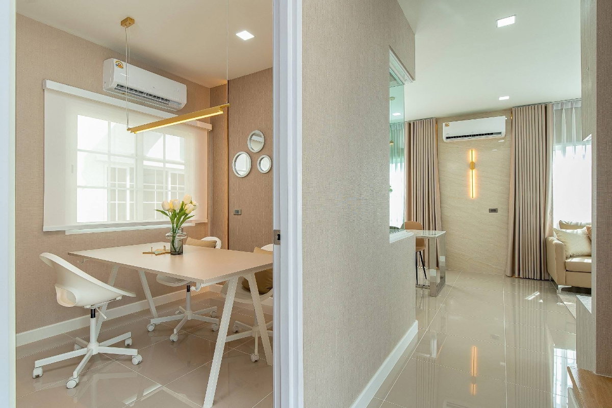 รูป 🏡ให้เช่า บ้านเดี่ยวใหม่ เพรสทีจ ฟิวเจอร์-รังสิต 140 ตรม. 40 ตร.ว. ตกแต่งสวย เสร็จพร้อมอยู่ ลากกระเป๋าเข้าอยู่ได้เลย🏡 - รูปที่ 5/11