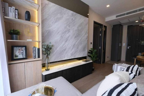 🏙️✨ FOR RENT: Ashton Asoke — LUXURY HIGH-FLOOR SKYLINE LIVING IN THE HEART OF ASOKE!  💰 Rental Price: 29,000 THB/month