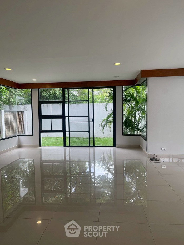 รูป บ้าน 4 ห้องนอน ให้เช่า โครงการ The NOBLE Ekkamai 22 ใกล้ ARL รามคำแหง (ID 3067462) - รูปที่ 10/35