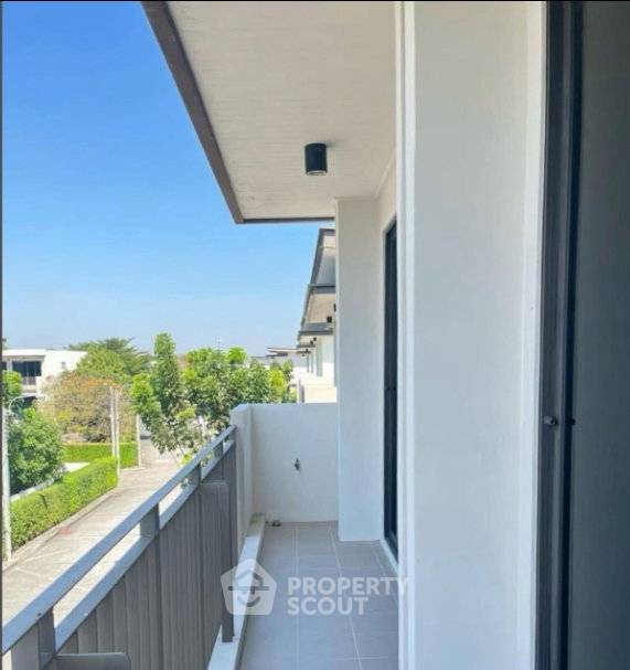 รูป บ้าน 3-ห้องนอน ที่ เอคิว อาร์เบอร์ สวนหลวง ร.9-พัฒนาการ ใน ดอกไม้ (ID 3067479) - รูปที่ 29/29