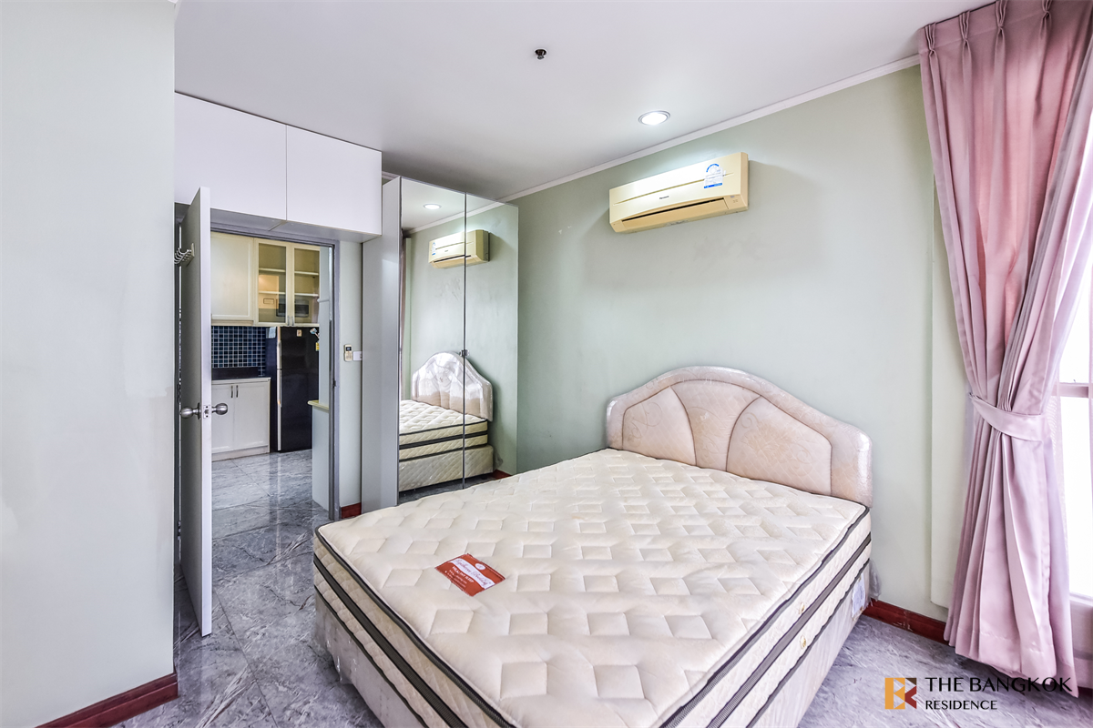 picture Pathumwan Resort near Airport Rail Link Phaya Thai Station Surrounded by Facilities - 1/10