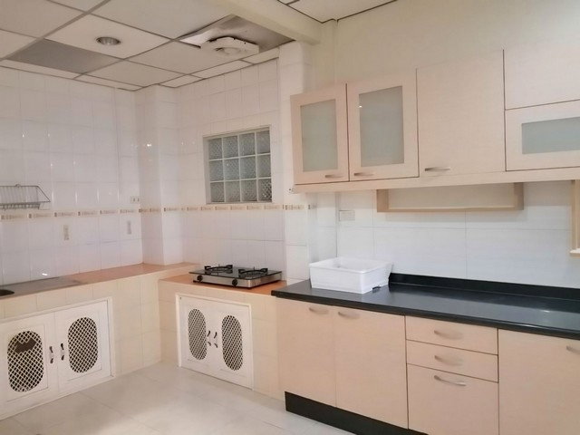 picture FOR RENT TOWNHOUSE PROPERTY 12000 BAHT per MONTH - 4/8