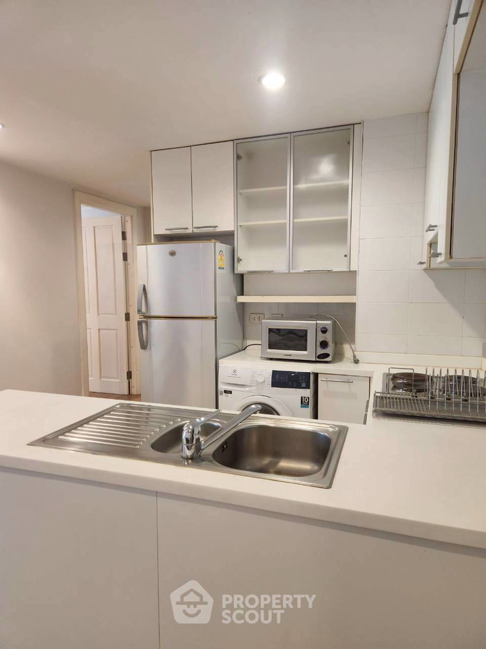 รูป คอนโด 2 ห้องนอน ขาย Wattana Suite Condominium ใกล้ BTS นานา 400 ม. (ID 3067797) - รูปที่ 3/11