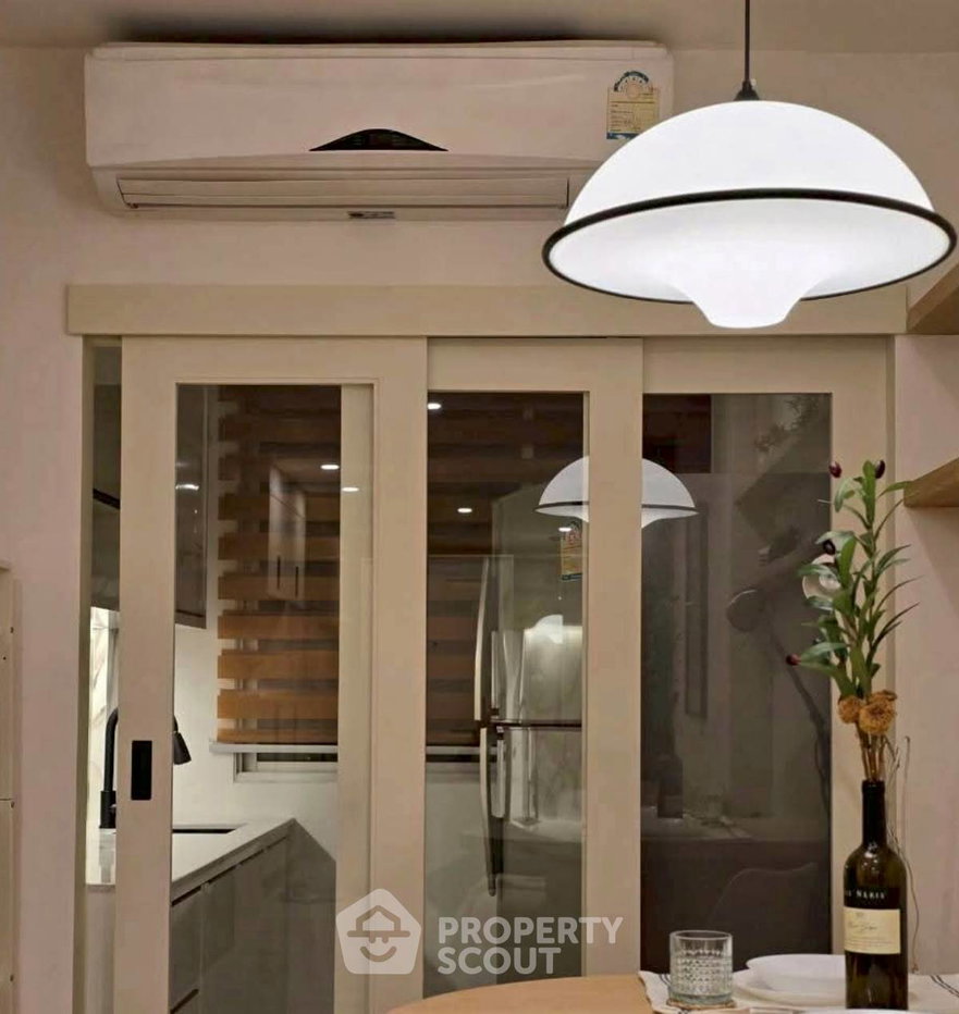 picture High-Floor 2-BR Condo 52 Sqm | Supalai Park Srinakarin, Prawet (ID 3066411) - 9/9