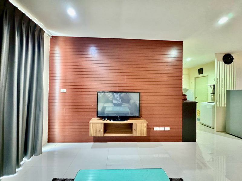 picture Condo for rent in Sriracha. Beautifully decorated room with a great atmosphere and city views. - 2/16