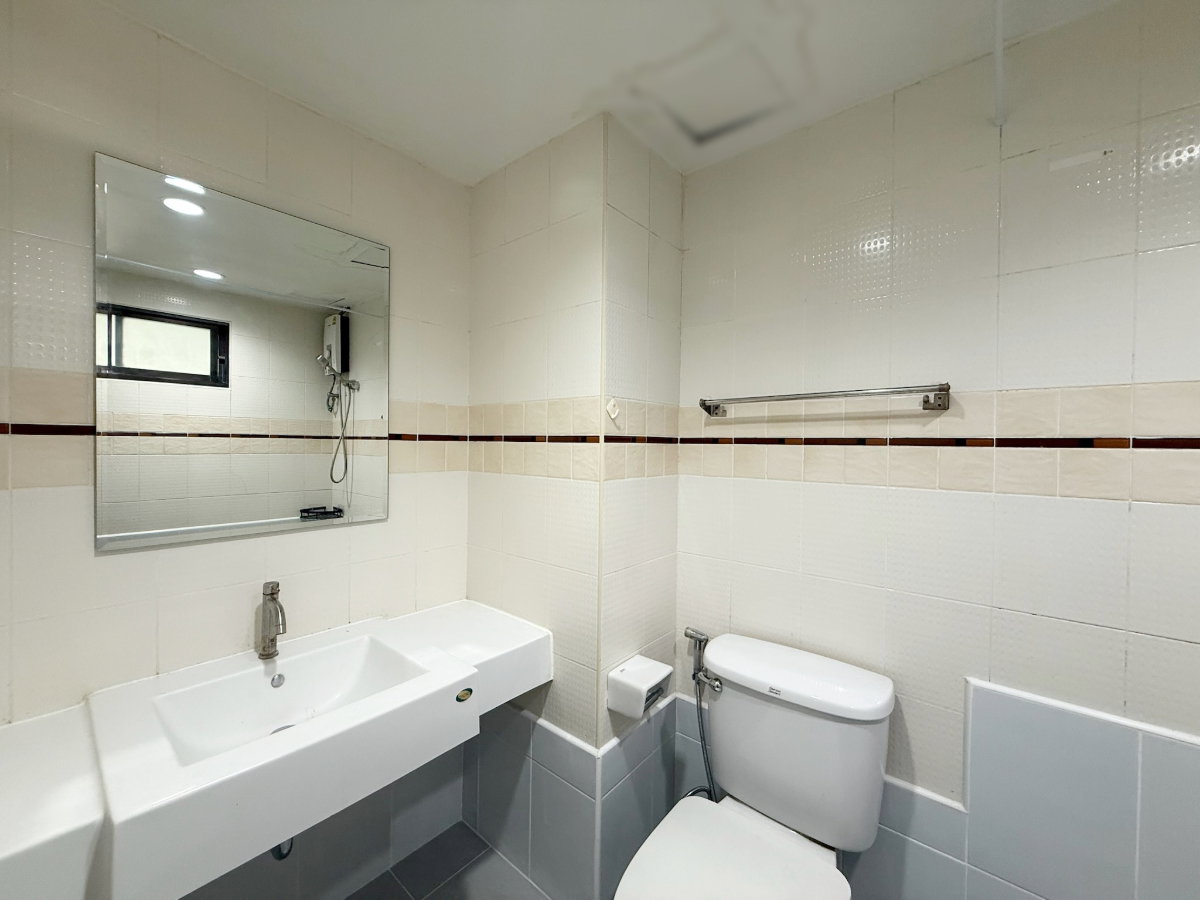 รูป 🛋️ ให้เช่า ลุมพินี เพลส ปิ่นเกล้า 1 ชั้น 8 ใกล้ รพ.ศิริราช มธ.ท่าพระจันทร์ - รูปที่ 7/9