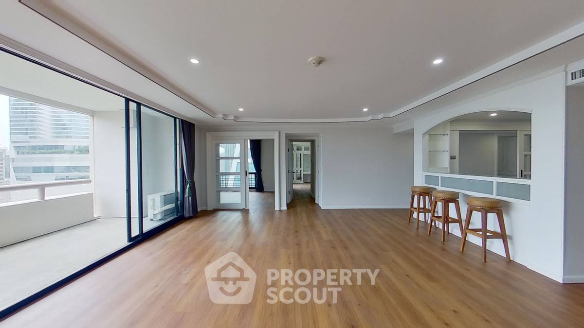 picture 3-BR 251 Sqm Condo At Somkid Gardens, 300m To BTS Chit Lom (ID 1917936) - 15/17
