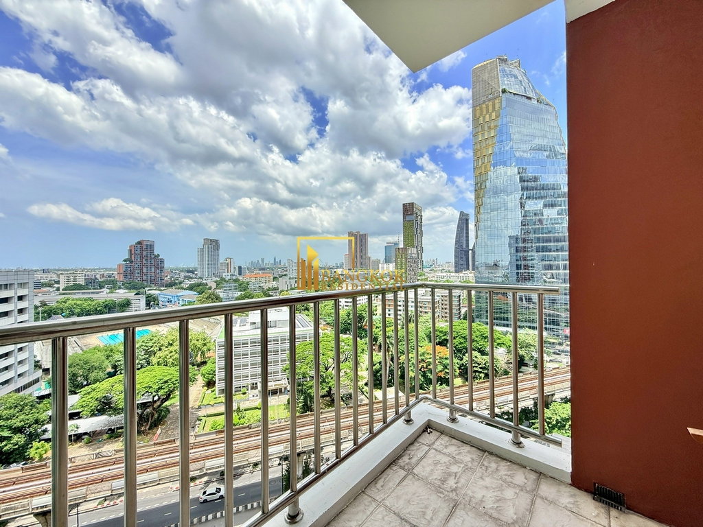 picture Fullerton | Superb 3 Bedroom Luxury Condo in Ekkamai Area - BR18217CD - 5/34