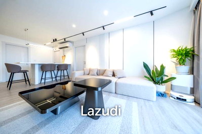 Condos for sale : Elegantly Renovated 3-Bedroom Luxury at Royal Hill Resort