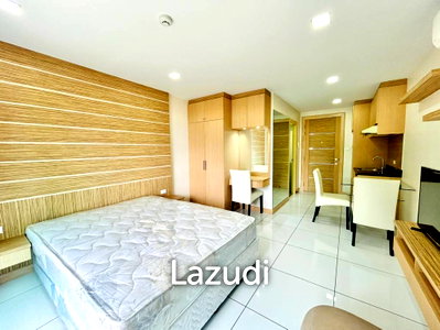 Condos for sale : Modern Studio Condo at Whale Marina, Na Jomtien