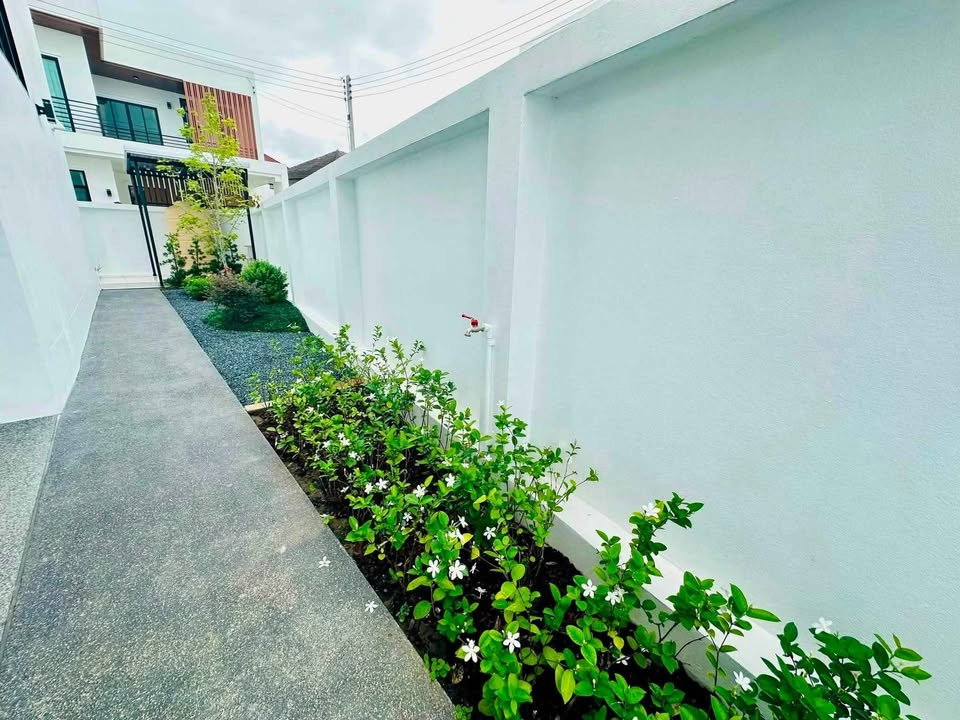 รูป บ้านเดี่ยว 2 ชั้น MODERN STYLE / ต.แม่เหียะ อ.เมืองเชียงใหม่ จ.เชียงใหม่ T.063-664-9056 - รูปที่ 31/31