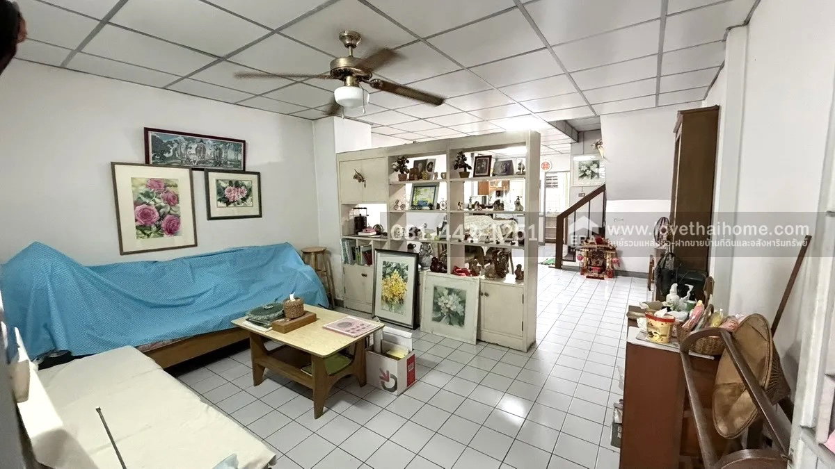 รูป ขายทาวน์เฮ้าส์ 2 ชั้น ซอยแจ้งวัฒนะ-ปากเกร็ด15 หมู่บ้านสายลม พื้นที่ 16.2 ตรว. ขายถูกที่สุดในหมู่บ้านขายเพียงแค่ 1.95 ล้านบาท - รูปที่ 3/7