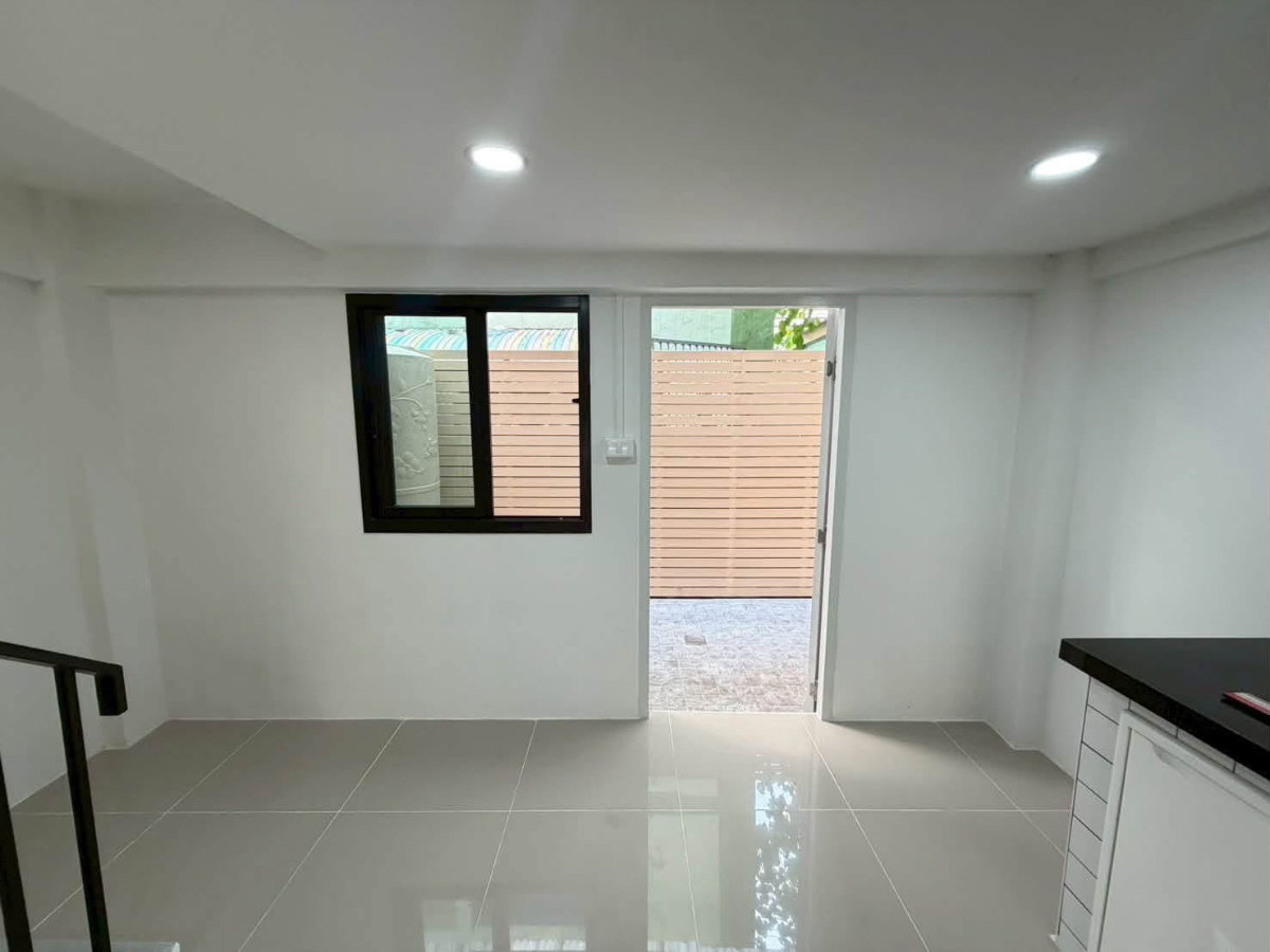 รูป ⭐✨RH-077 ขายอาคารพาณิชย์ สุขสวัสดิ์ 78✨⭐ - รูปที่ 8/14