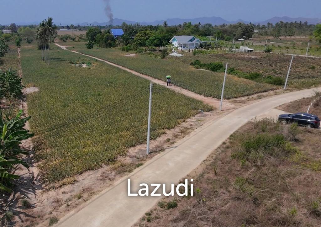 picture Development Land - 6 Rai Plot in Hin Lek Fai - 4/6