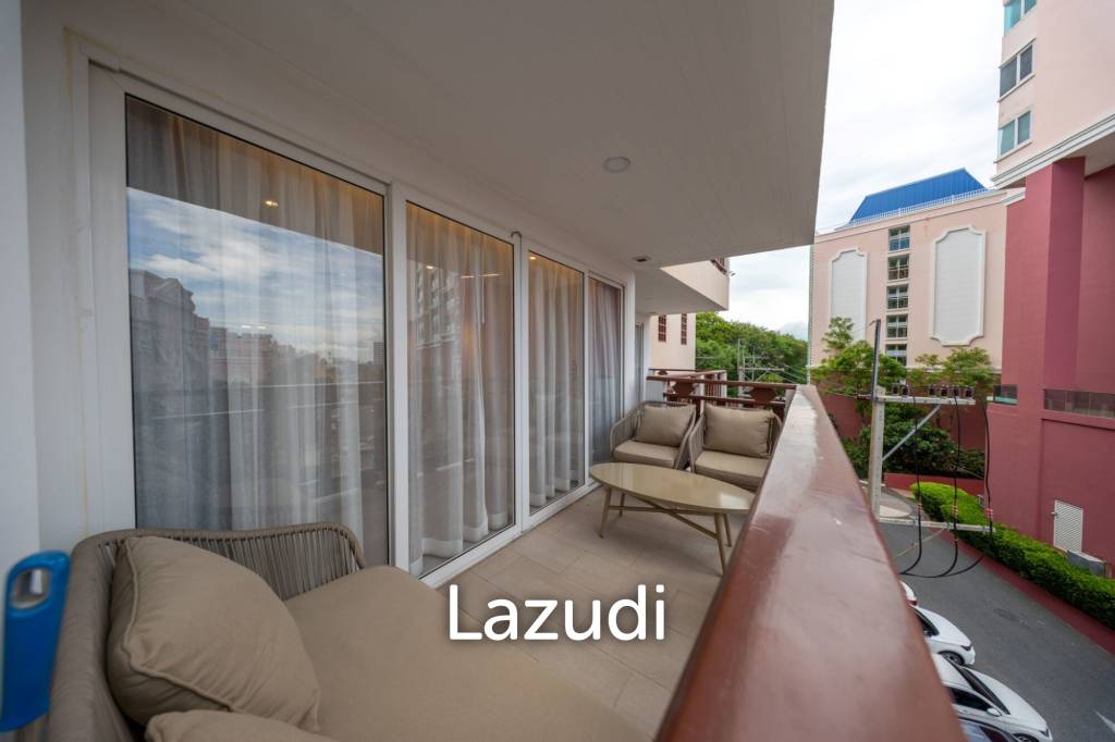 picture Elegantly Renovated 3-Bedroom Luxury at Royal Hill Resort - 34/35