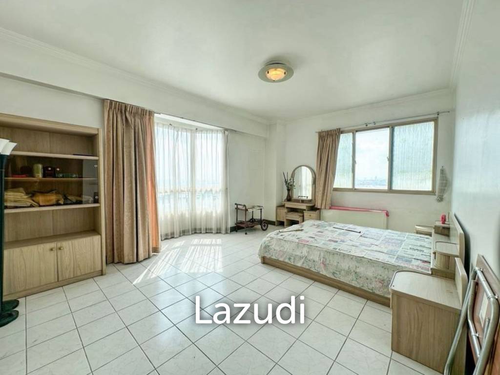 picture 215 sqm 3 Bed Condo on 11th Floor at Royal Castle Pattanakarn Suan Luang - 7/9