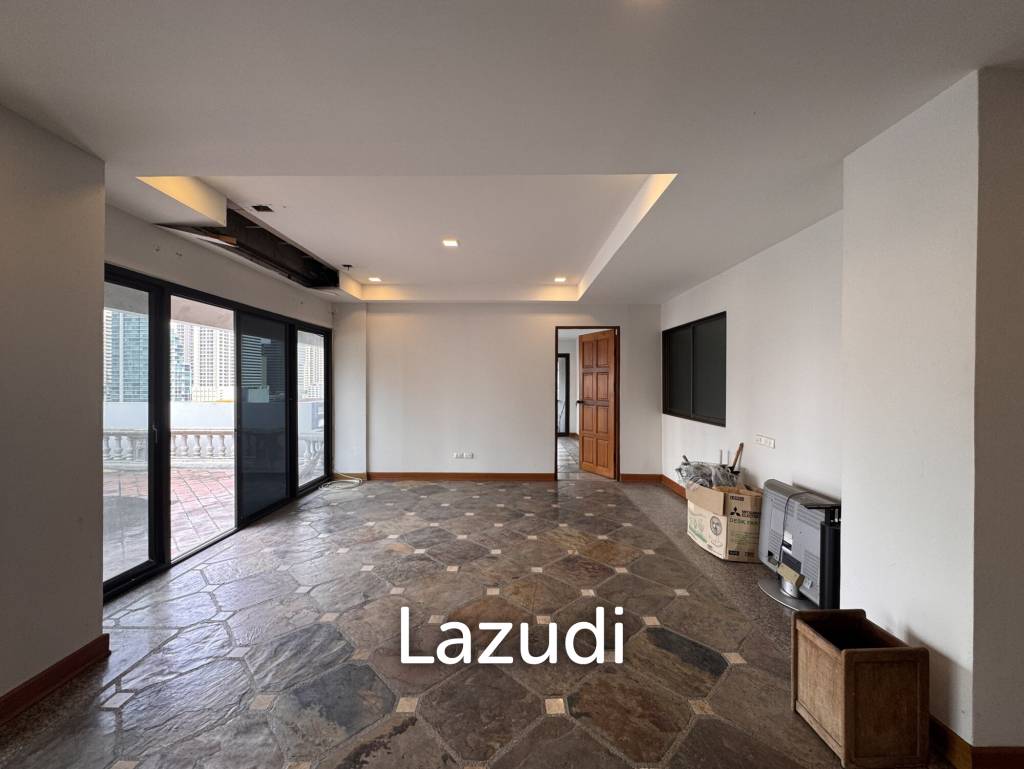 รูป 205 sqm 3-Bed Condo with Huge Terrace in Khlong Toei Nuea, Bangkok - รูปที่ 7/36
