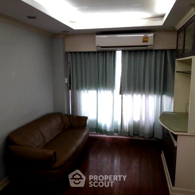 Condos for sale : Pet-Friendly 2-BR Condo, Premier Place, Near BTS/Transit (ID 3068166)