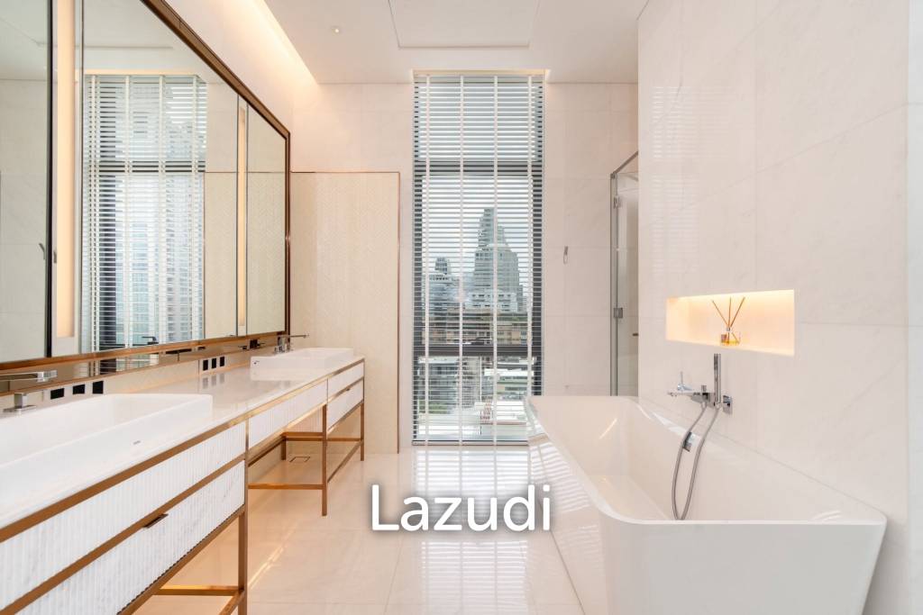 รูป 230 sqm 3 Bed Luxury Condo on 9th Floor at Sindhorn Lumpini, Lumpini Pathum Wan - รูปที่ 7/12