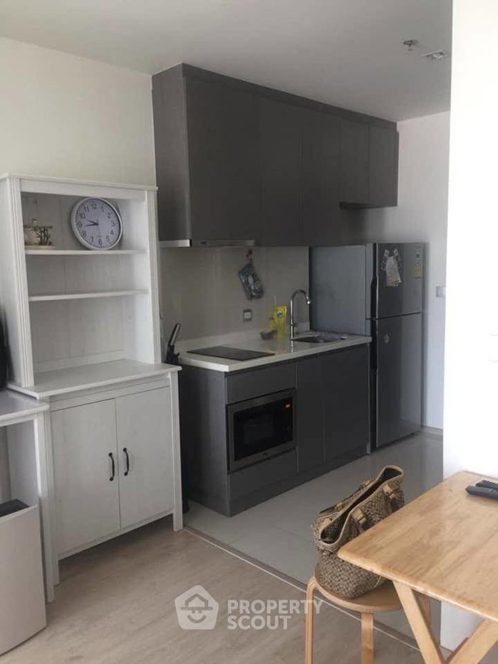 picture High-Floor 1-BR Condo At Rhythm Rangnam, 100m to BTS Victory Monument (ID 2855306) - 2/6