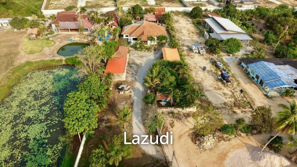 picture Grand 4 Bed Luxury Estate with Massive 3,416 sqm Land Plot - 26/27