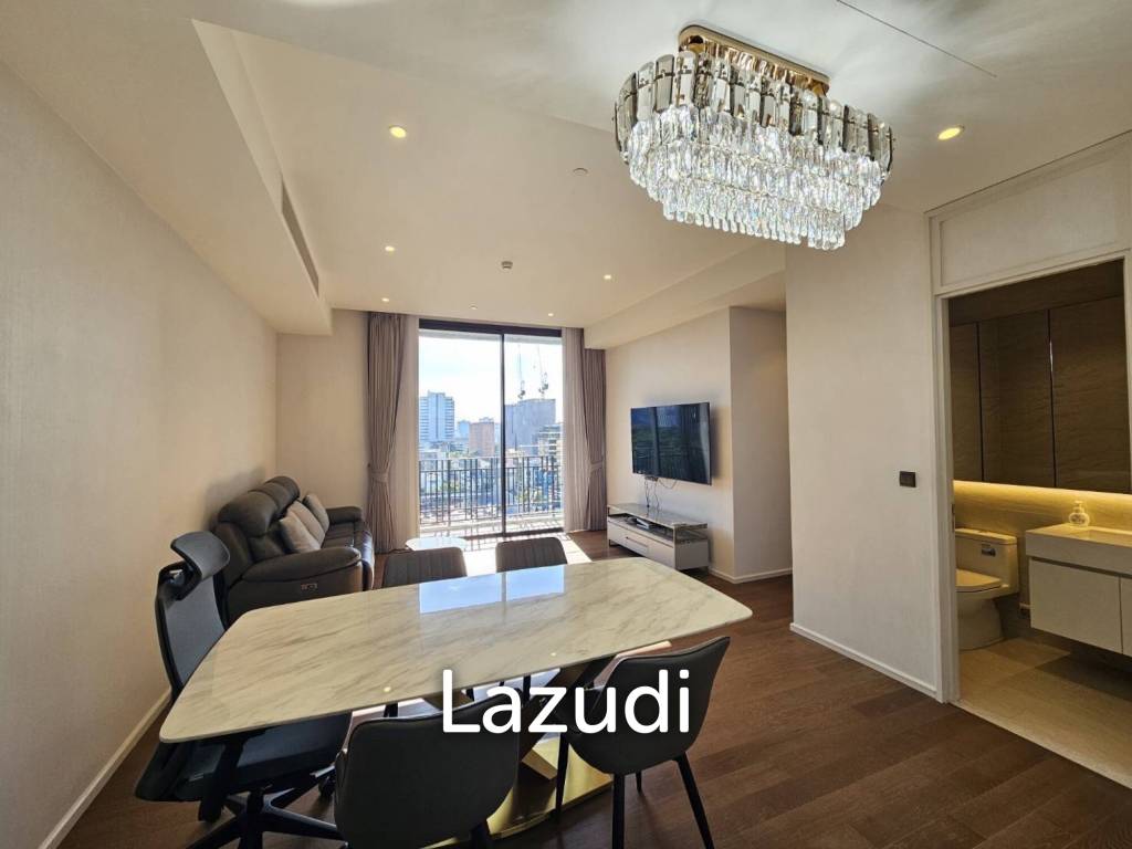 รูป 94 sqm corner 2 bedroom condo on high floor at MUNIQ Langsuan Lumpini Bangkok - รูปที่ 2/17