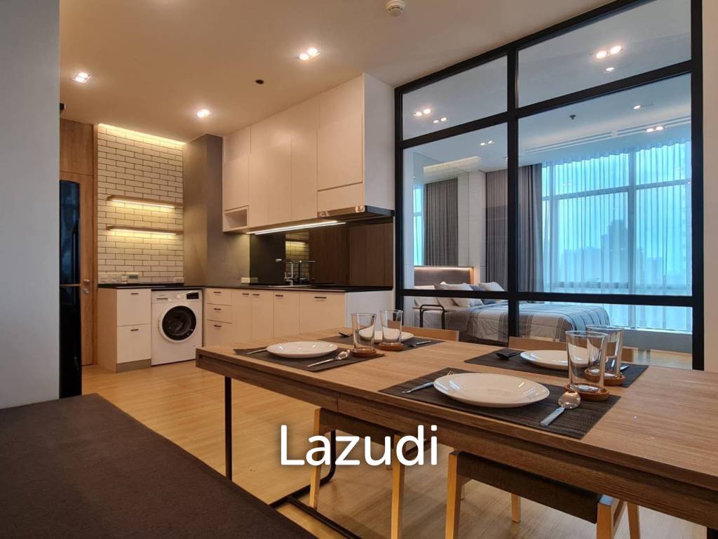 รูป 60 sqm river view condo on 14th floor at Baan Sathorn Chaopraya, Khlong San Bangkok - รูปที่ 8/24