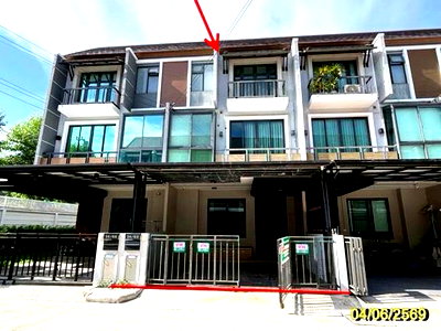 ทาวน์เฮ้าส์ 20 ตร.วา อารียา แมนดารีน่า เอกมัย-รามอินทรา เขตลาดพร้าว กรุงเทพมหานคร 7.6M